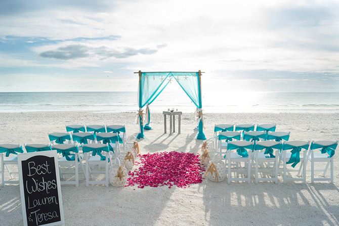 670-tide-the-knot-beach-weddings-alter-blue.jpg