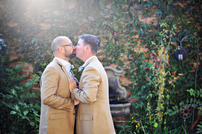 Angel Eyes Photography LGBTQ Wedding Photographer in Chicago Illinois