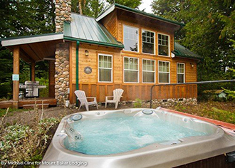 Mount Baker Lodging, Inc. - Pet friendly cedar cabin with hot tub