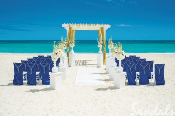 Beach Wedding Ceremony - LGBT Destination Weddings - LGBT Honeymoons - Susan's Travel Service
