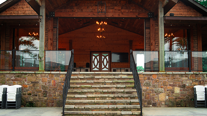 Horsehead Lake Lodge and Event Center
Clarksville, Arkansas LGBT Wedding Packages