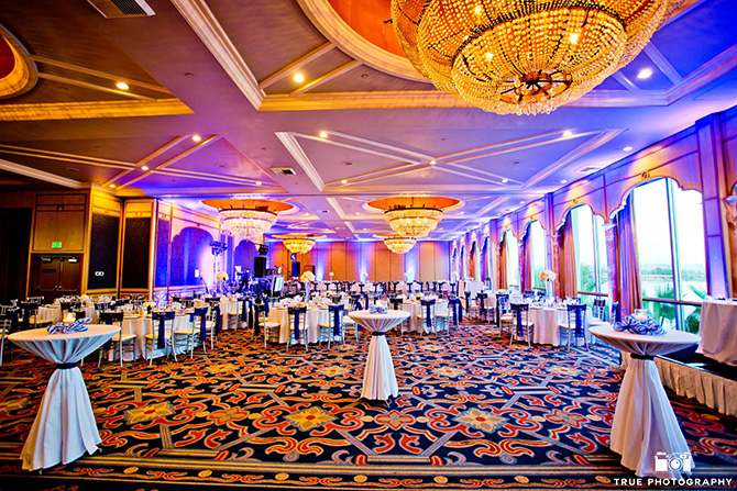 Bahia Resort Hotel - Mission Room Wedding Cake