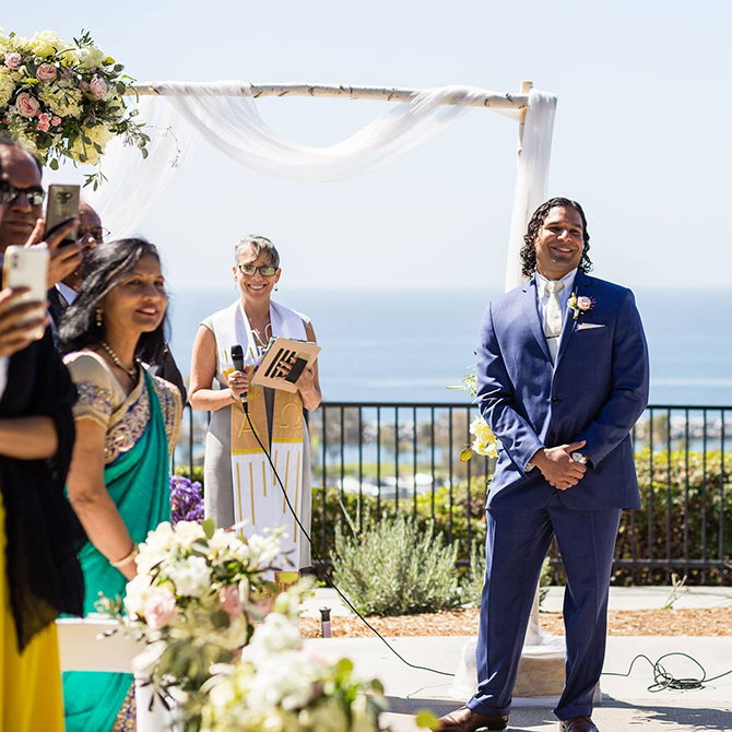 Riverside, CA LGBT Wedding Officiant - Hearts and Happiness