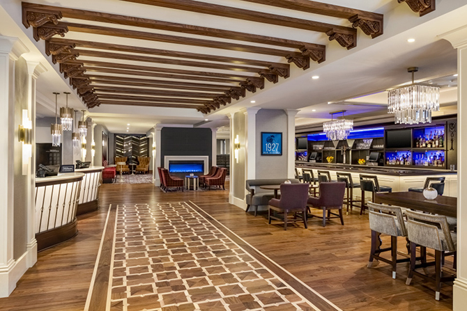 - Los Angeles, CA LGBT Wedding REception Venue - Hilton Checkers Los Angeles