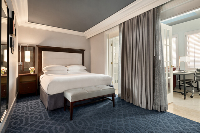 - Los Angeles, CA LGBT Wedding REception Venue - Hilton Checkers Los Angeles