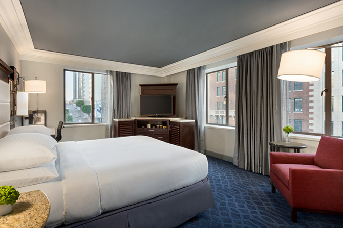 - Los Angeles, CA LGBT Wedding REception Venue - Hilton Checkers Los Angeles