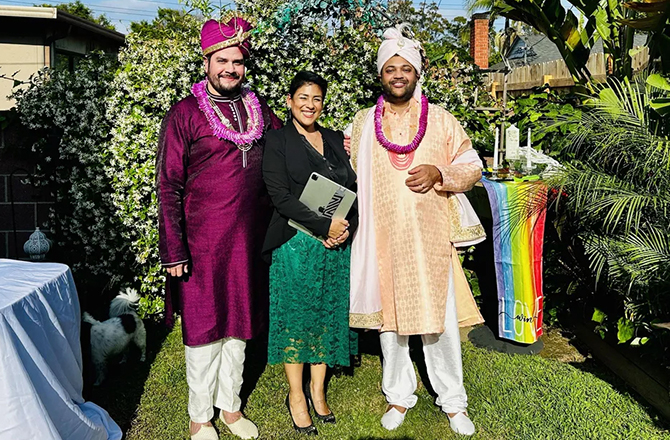 Married by Maricela
Santa Clarita, California LGBT Wedding Officiant
Los Angeles Area - Spanish and bilingual ceremonies. My specialty is Spanglish ceremonies