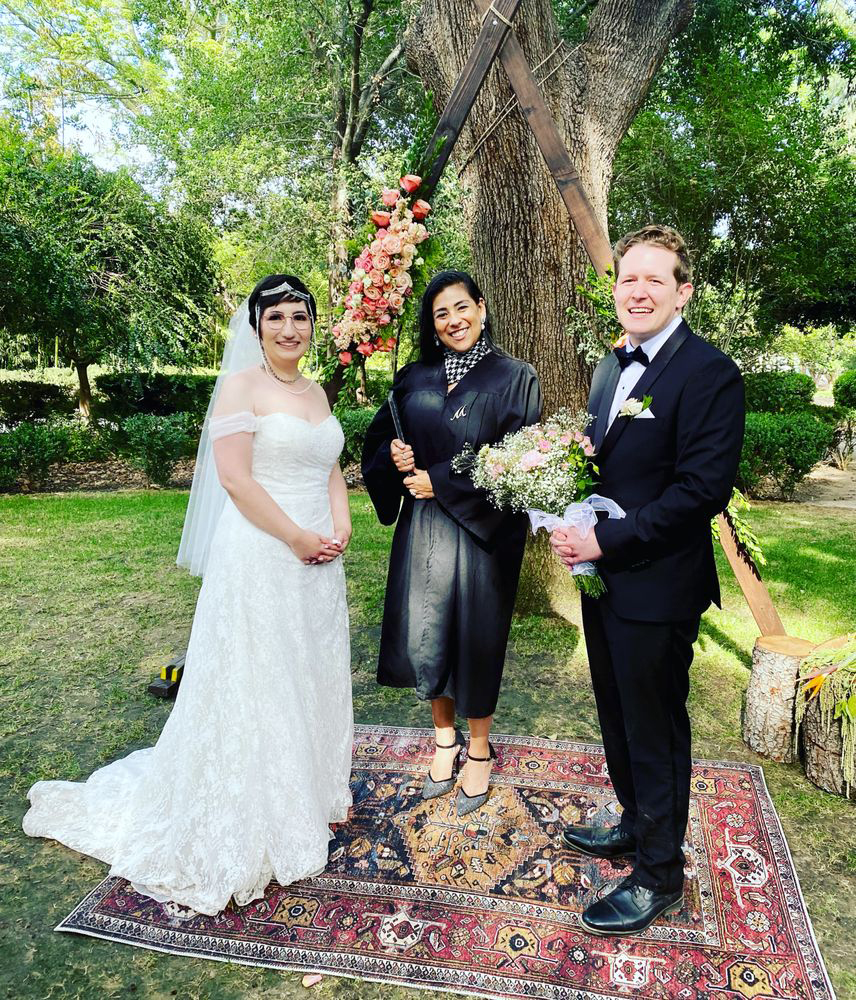 Married by Maricela
Santa Clarita, California LGBT Wedding Officiant
Los Angeles Area - Spanish and bilingual ceremonies. My specialty is Spanglish ceremonies