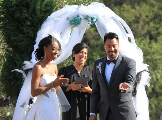 Married by Maricela
Santa Clarita, California LGBT Wedding Officiant
Los Angeles Area - Spanish and bilingual ceremonies. My specialty is Spanglish ceremonies