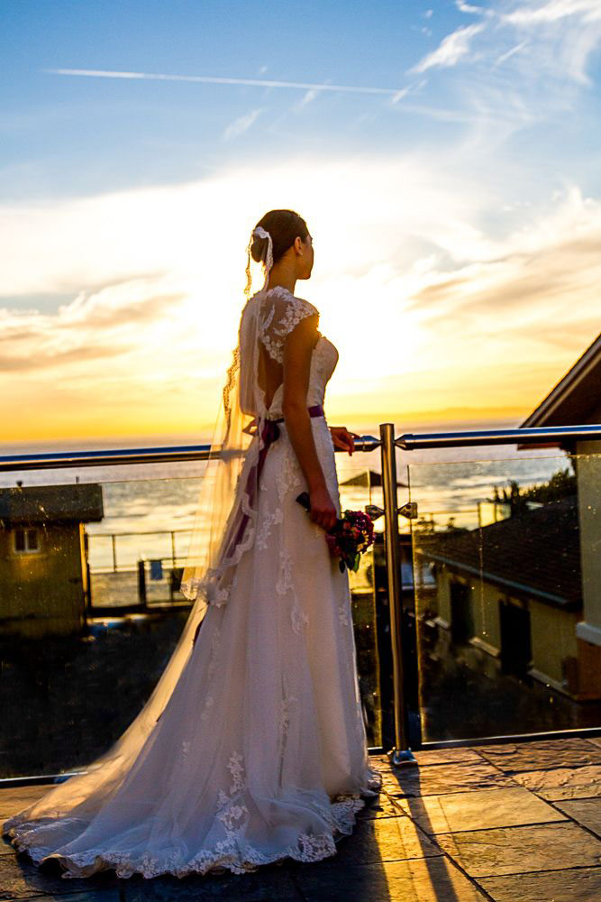 Seven4one - Bride overlooking the beach