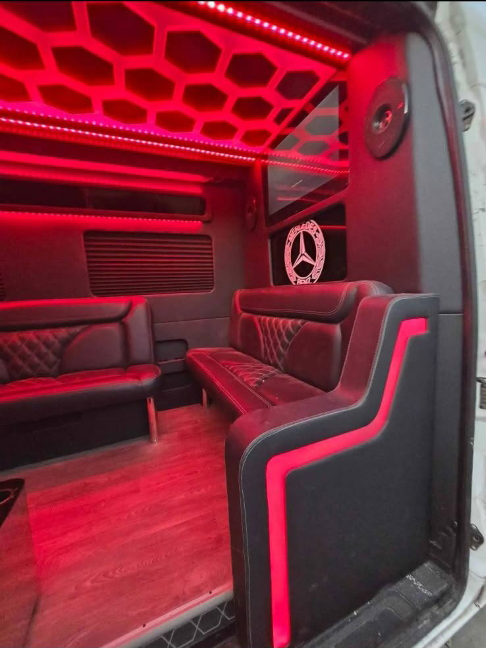Starlite Limousines 
San Diego, California LGBTQ Wedding Limousine Services
