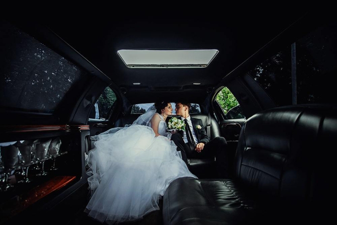 Starlite Limousines 
San Diego, California LGBTQ Wedding Limousine Services
