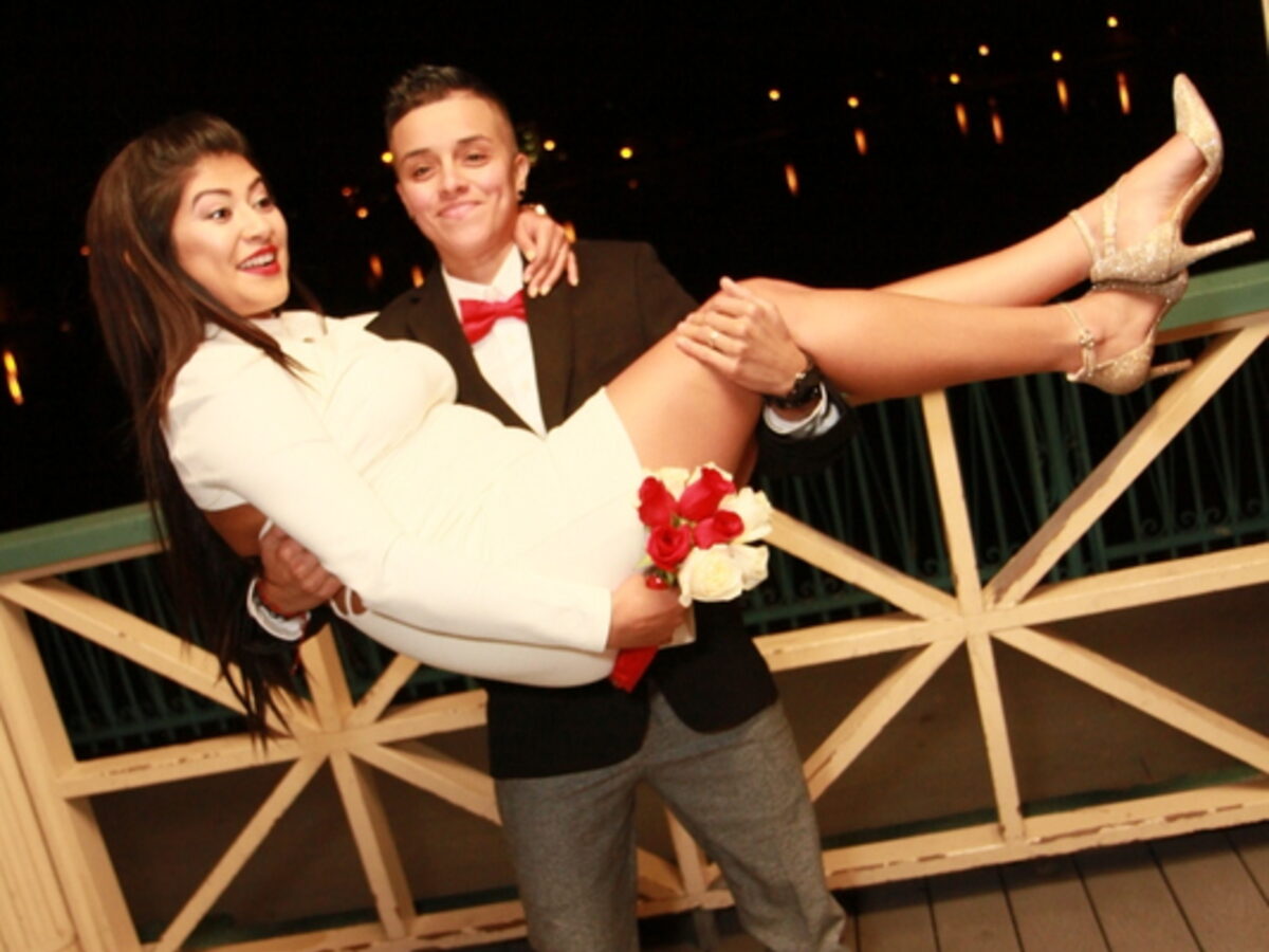 Colorado Wedding Ministers
Denver, Colorado LGBT Wedding Officiants