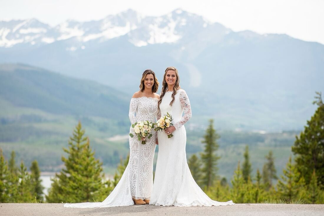 Custom Weddings of Colorado
Denver, Colorado LGBT Elopement & Micro-Wedding Packages