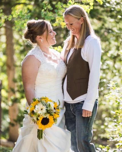 Custom Weddings of Colorado
Denver, Colorado LGBT Elopement & Micro-Wedding Packages