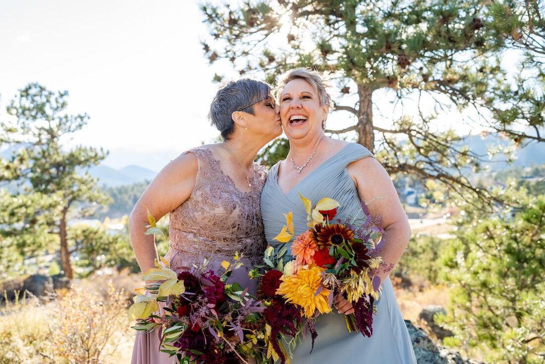 Custom Weddings of Colorado
Denver, Colorado LGBT Elopement & Micro-Wedding Packages