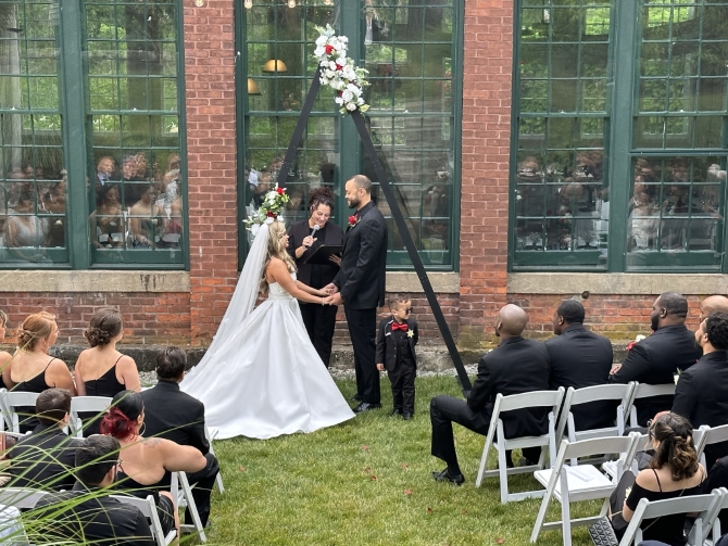 The Lace Factory
Deep River, Connecticut LGBT Wedding Reception Venue & Catering
