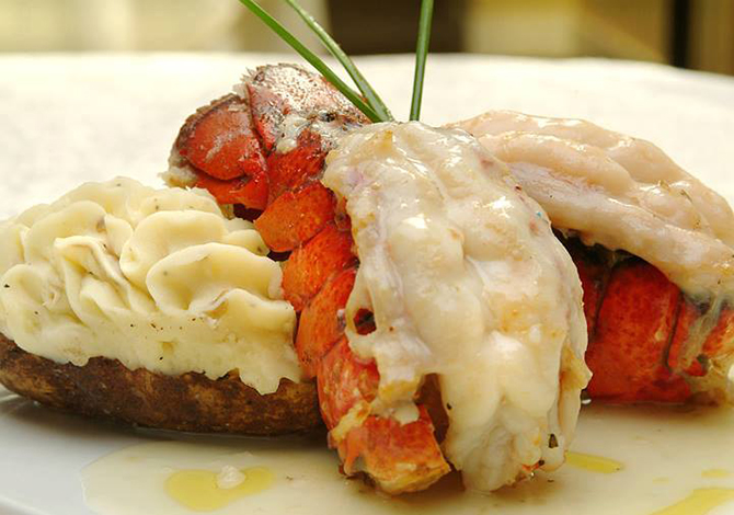 WoodWinds Catering
Branford, Connecticut LGBT Wedding Catering Service