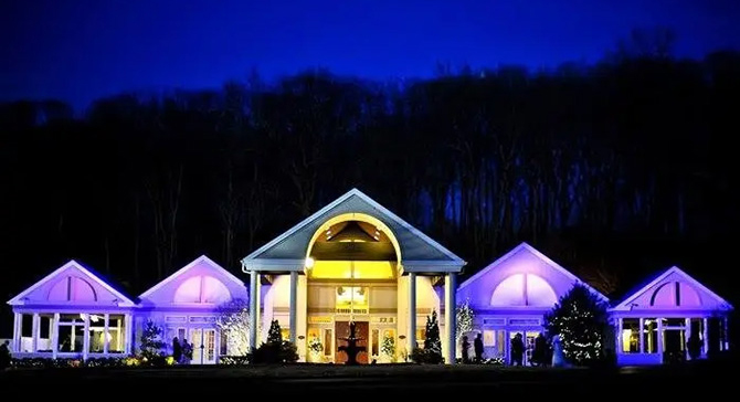 Brandford, Connecticut LGBT Wedding Reception Venue - WoodWinds