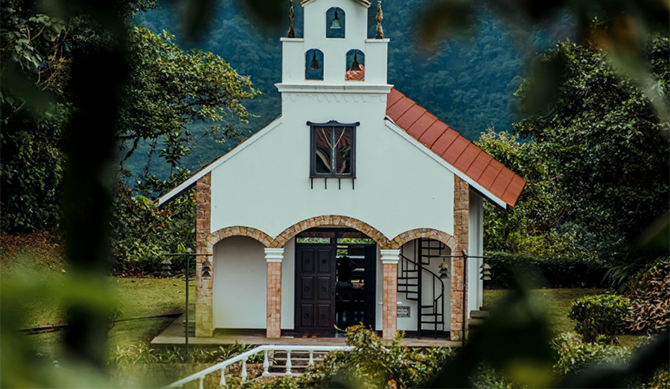Villa Blanca Cloud Forest Hotel + Retreat
San Ramon, Costa Rica LGBTQ Destination Weddings & Honeymoons