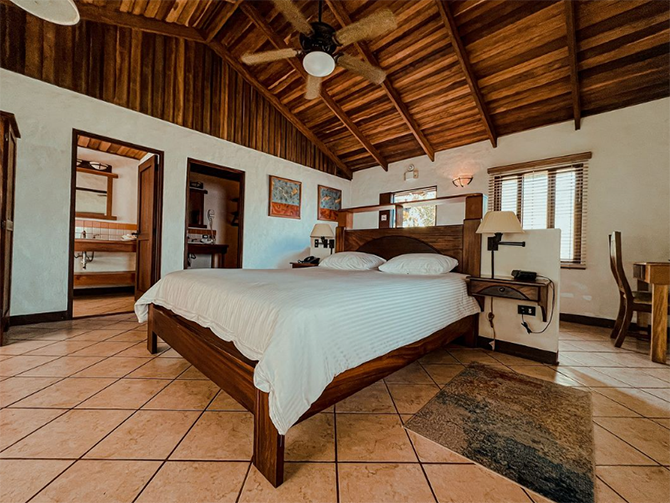 Villa Blanca Cloud Forest Hotel + Retreat
San Ramon, Costa Rica LGBTQ Destination Weddings & Honeymoons