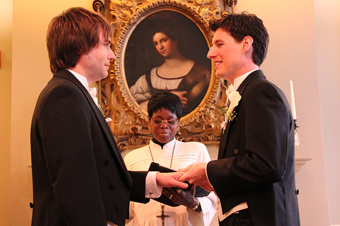 DC LGBT Marriage Officiant- The DC Marriage Knot - Reverend Starlene Burns