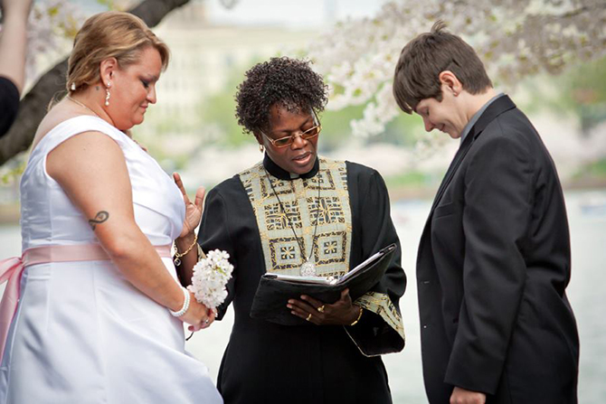 Lesbian Wedding Ceremony Washington DC - The DC Marriage Knot - Reverend Starlene Burns