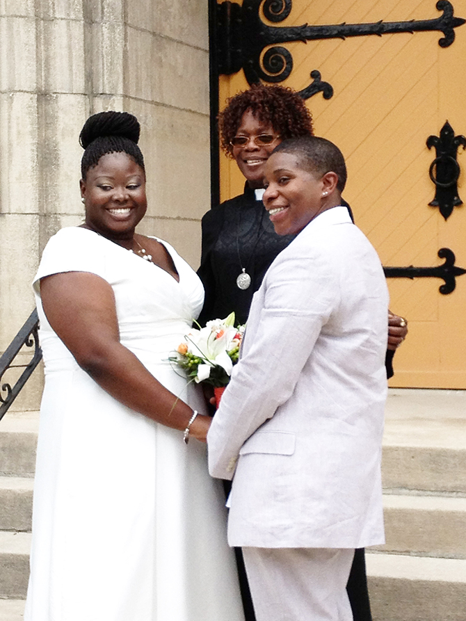 Washington Same-Sex Weddings Capitol - The DC Marriage Knot - Reverend Starlene Burns
