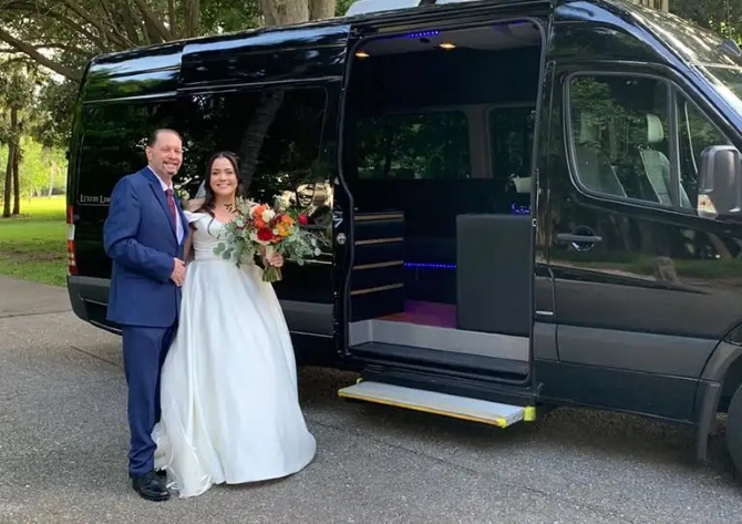 Blue Ribbon Transportation - Sarasota Florida LGBT Wedding Limousine Services