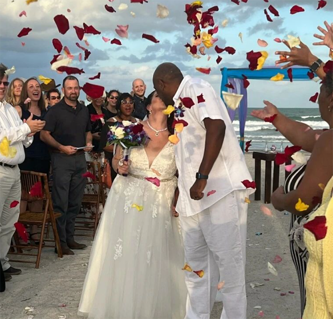 I Do Florida Weddings
Merritt Island, FL LGBT-Friendly Wedding Officiant, Certified Wedding Planner, Day of Coordinator & Notary Public