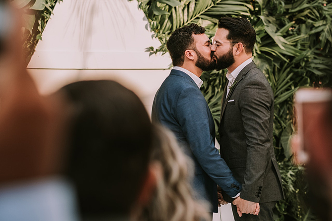 - Ocala, Florida LGBT Wedding Officiant - Keith Carson Weddings