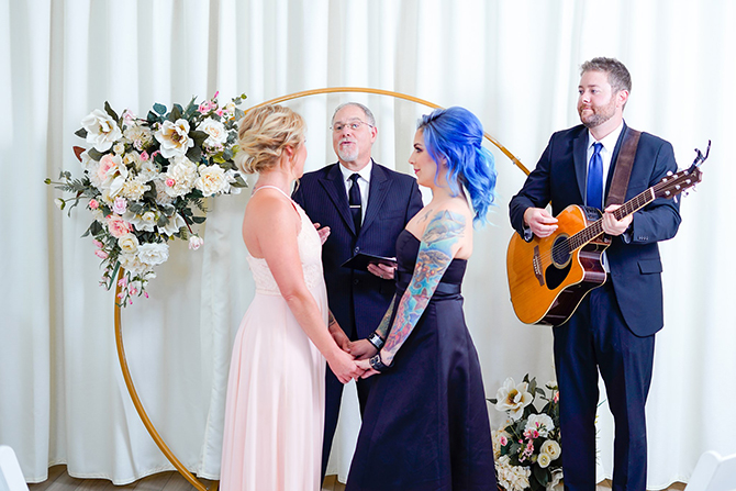 - Orlando, FL LGBT WEdding Officiant - Winter Park - Micro Weddings on a Budget