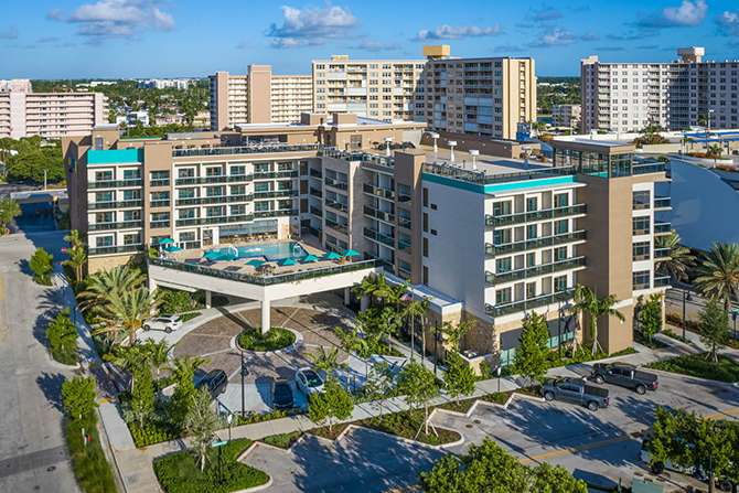 Pompano Beach, Florida LGBT Weding Ceremony Venue - Pier Six Rooftop - Hilton Pompano