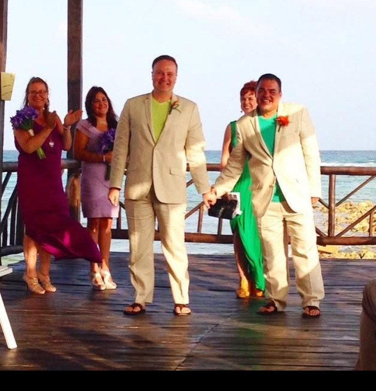 Pop Up Pourer House
Southwest Florida LGBT Wedding Bartender Service