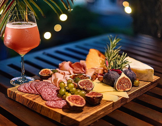 Orlando, Florida LGBTQ-Owned Bartending Service