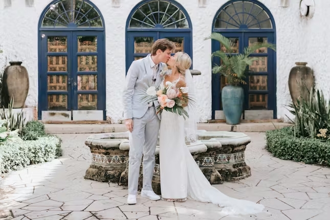 Young Mansion & Gardens
Hollywood, Florida LGBT Wedding Mansion
