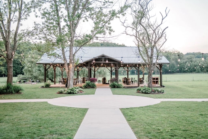 Outdoor wedding venue - North Georgia Mountains - LGBT Wedding Venue - Willow Creek Farm