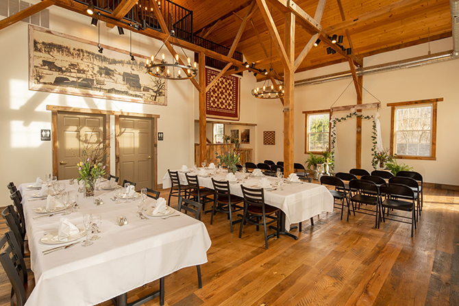 Hawk Valley Retreat and Cottages
Galena, Illinois LGBT Wedding Reception Site
Stress-Free Elopements in Galena, IL - Northwest Illinois Jo-Daviess County
