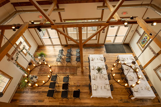 Hawk Valley Retreat and Cottages
Galena, Illinois LGBT Wedding Reception Site
Stress-Free Elopements in Galena, IL - Northwest Illinois Jo-Daviess County
