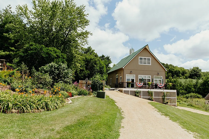 Hawk Valley Retreat and Cottages
Galena, Illinois LGBT Wedding Reception Site
Stress-Free Elopements in Galena, IL - Northwest Illinois Jo-Daviess County
