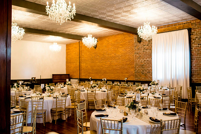 The Silver Fox
Streator, Illinois LGBT Wedding Receptions
Central Illinois Weddings, Chicago Suburbs Weddings, Illinois Valley Weddings, Streator Weddings