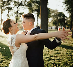The Silver Fox
Streator, Illinois LGBT Wedding Receptions
Central Illinois Weddings, Chicago Suburbs Weddings, Illinois Valley Weddings, Streator Weddings