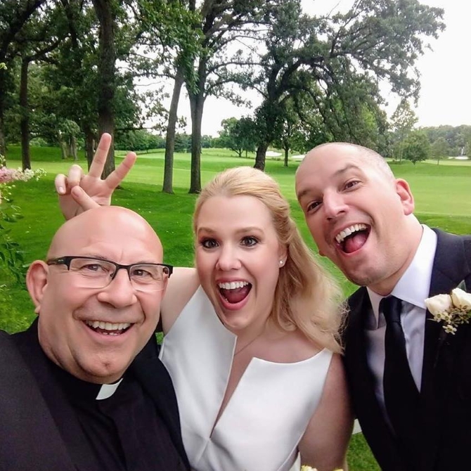 The Wedding Rev 
LGBT Wedding Reverend Chicago, Illinois and Wisconsin
