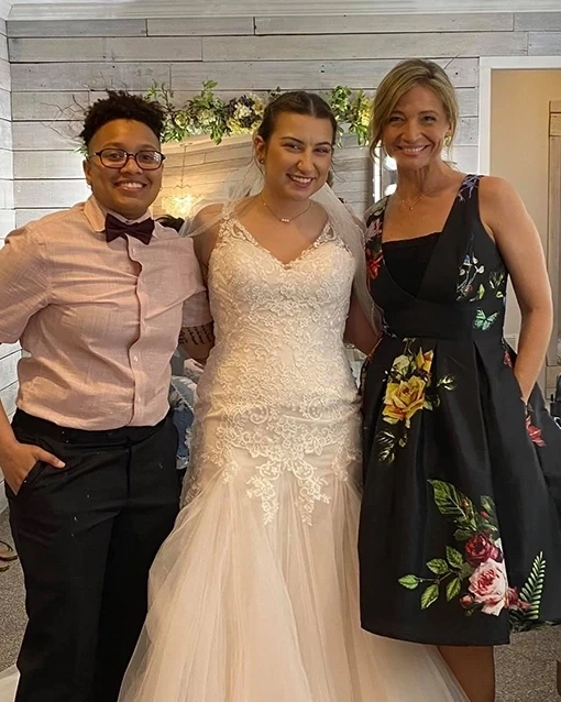 Just The Two Of Us Wedding Services
Indianapolis, Indiana LGBT Wedding Officiant & Wedding Planning Services