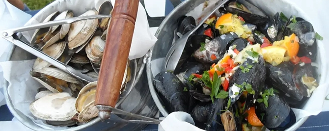 Coastal Critters Clambakes & Grilling