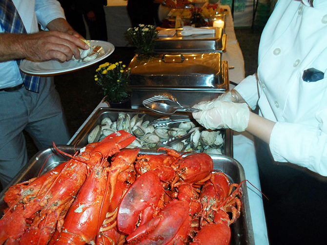 Coastal Critters Clambakes & Grilling
Northport, Maine LGBT Wedding Catering Business
Serving all of Maine - Specializing in Outdoor Wedding Reception Catering from Bar Harbor to Camden, Augusta, Belgrade Lakes, Boothbay Harbor, Portland and well beyond.