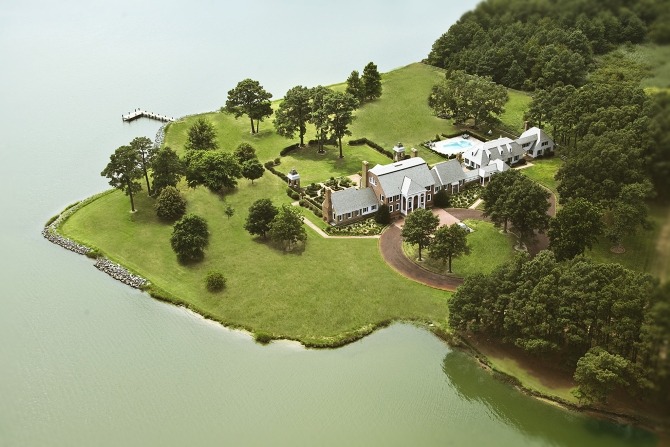 Kingsbay Mansion Wedding Destination Inn, and Restaurant 
Marion Station, Maryland LGBTQ Wedding Ceremonies & Receptions 
