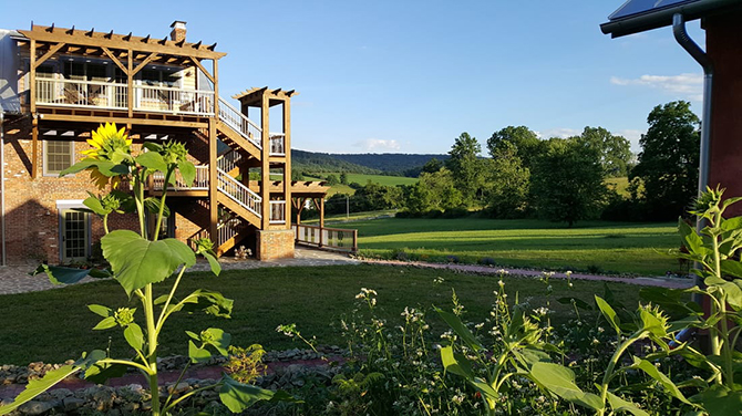 - Maryland Rustic Farm Weddings - Zigbone Farm Retreat