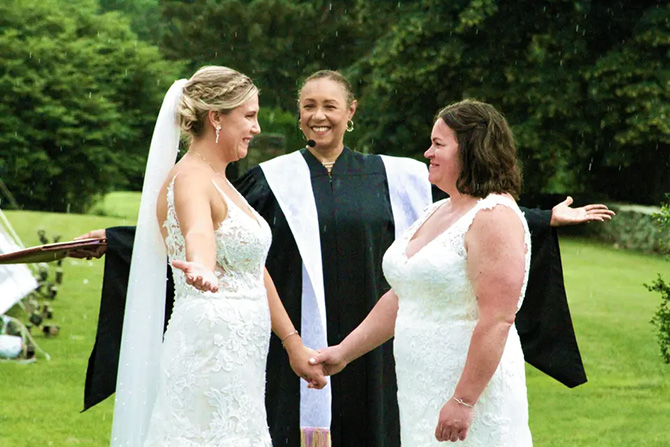 Love-N-Promises
Boston, Massachusetts & Providence, Rhode Island LGBT Wedding Officiant - Love-N-Promises