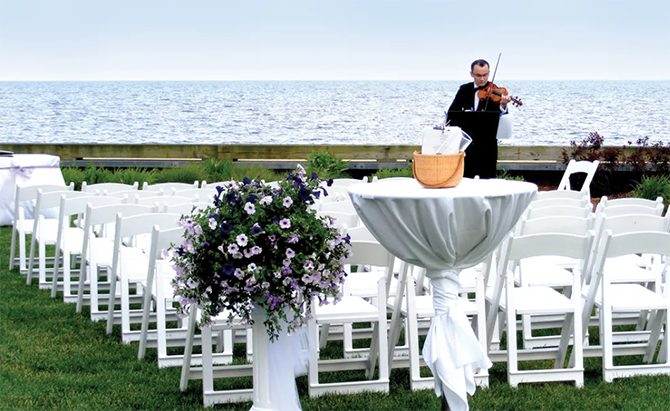 Red Jacket Beach Resort
Yarmouth, Massachusetts LGBT Wedding Reception Venue